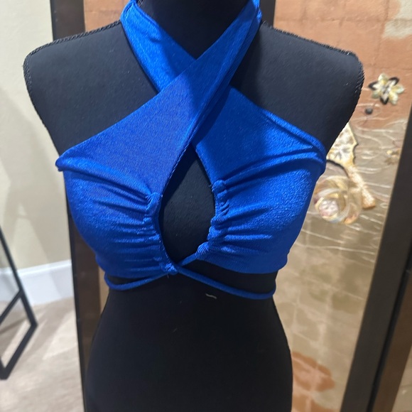 NWT SIZE 2/4/6/8 Peppermayo Blue Crop Top with Tie Front and Cut Out - Picture 3 of 9